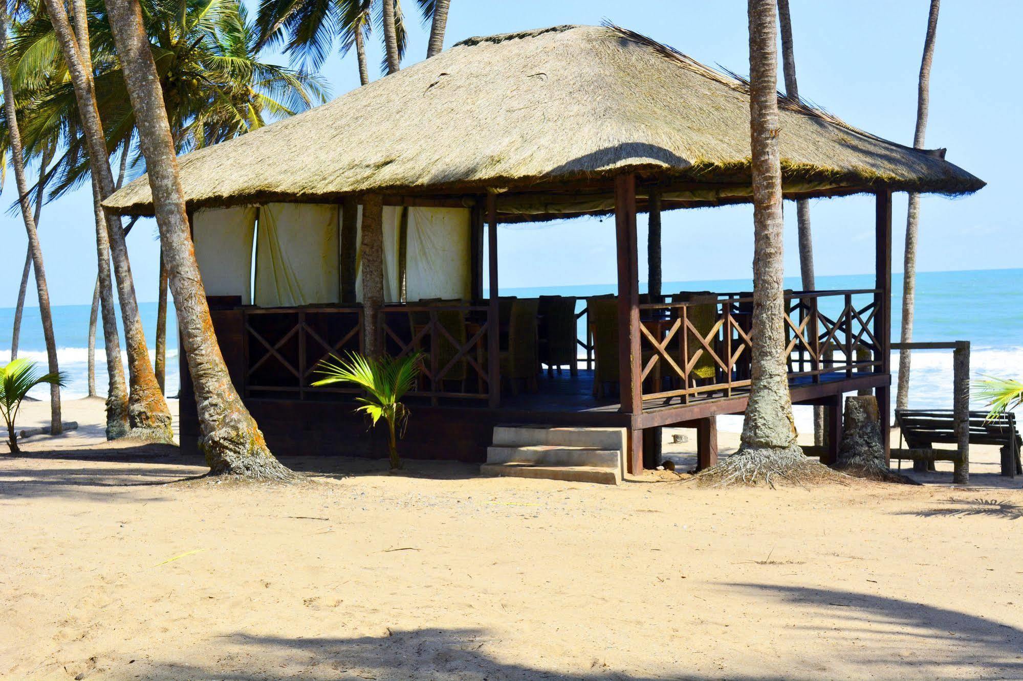 Blue Diamond Beach Resort Apam Exterior photo